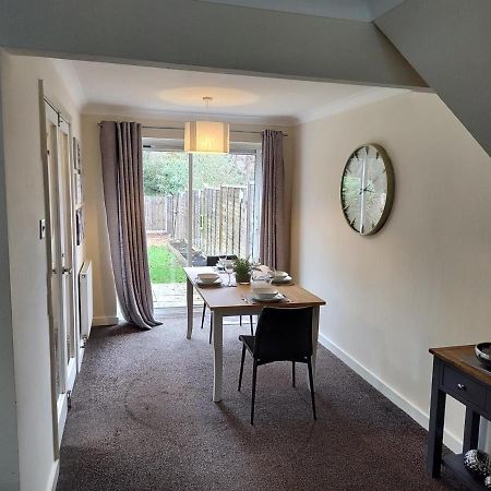 Wentworth Drive Contractor And Family 3 Bed Home Грантем Экстерьер фото
