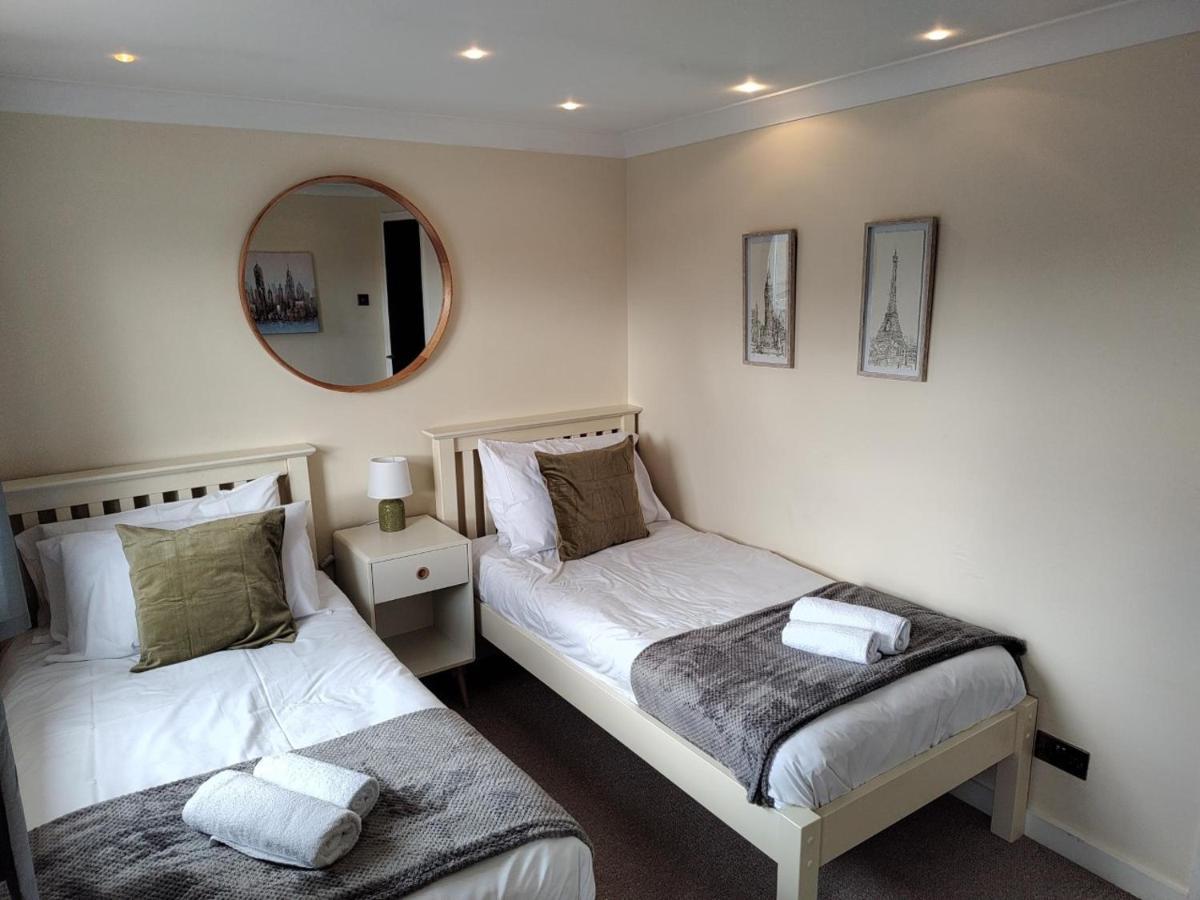 Wentworth Drive Contractor And Family 3 Bed Home Грантем Экстерьер фото